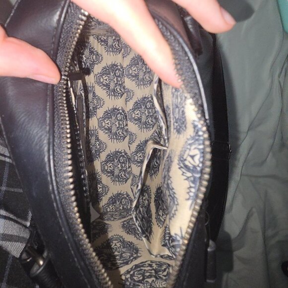 ED HARDY CROSSBODY - Picture 1 of 4